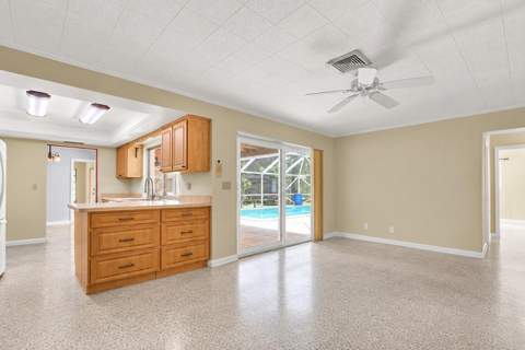 6466 Via Townsend, West Palm Beach FL - photo 10 of 56