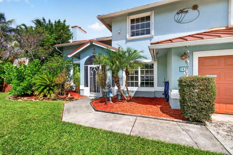 4 bedroom Single Family Residence at 502 VENICE Drive, VENETIAN ISLE, Boynton Beach — photo 2