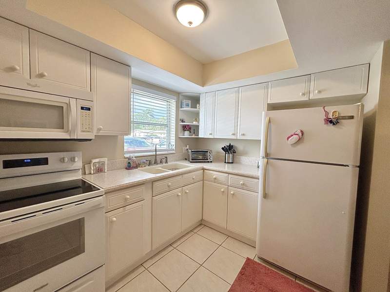 1 bedroom Villa at 2811 Ashley Drive #E, Cresthaven Villas 3 Condo, West Palm Beach — photo 2