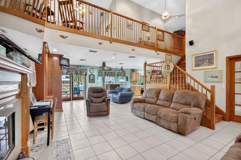 4 bedroom Single Family Residence at 502 VENICE Drive, VENETIAN ISLE, Boynton Beach — photo 5