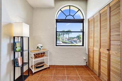 11330 SW 8th Place, Pembroke Pines FL - photo 12 of 34
