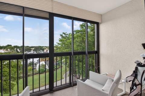 1863 Bridgewood Drive, Boca Raton FL - photo 23 of 64