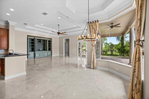 102 SE Rio Casarano, Port St. Lucie FL - photo 12 of 58