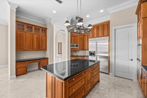 102 SE Rio Casarano, Port St. Lucie FL - photo 17 of 58