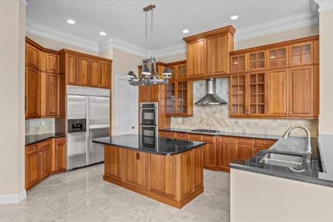 102 SE Rio Casarano, Port St. Lucie FL - photo 16 of 58