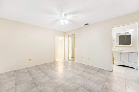 5725 Fernley Drive #47, West Palm Beach FL - photo 9 of 41