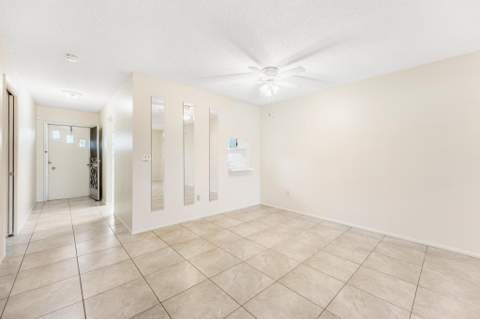 5725 Fernley Drive #47, West Palm Beach FL - photo 14 of 41