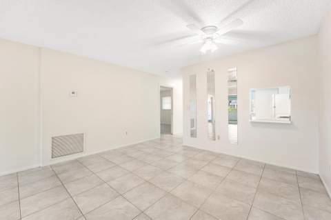 5725 Fernley Drive #47, West Palm Beach FL - photo 15 of 41