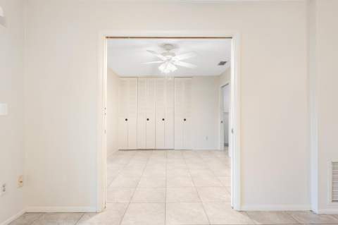 5725 Fernley Drive #47, West Palm Beach FL - photo 20 of 41