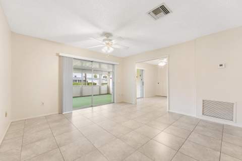 5725 Fernley Drive #47, West Palm Beach FL - photo 19 of 41