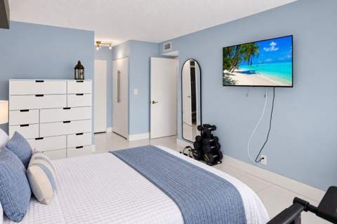 2741 Taft Street #410, Hollywood FL - photo 22 of 48