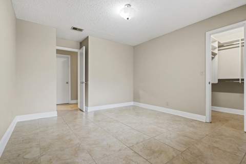 3350 Pinewalk Drive #1411, Margate FL - photo 21 of 29