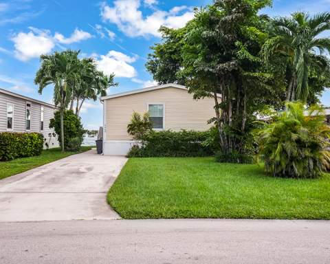 5420 Lagoon Drive, Fort Lauderdale FL - photo 16 of 54