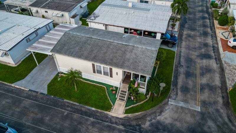 2 bedroom Single Family Residence at 3349 Florida Street #038, Orangebrook Harbor, Hollywood — photo 3