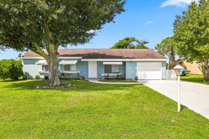 3 bedroom Single Family Residence at 2150 SE Shipping Road, First Replat South Port St Lucie Unit 5, Port St. Lucie — photo 2