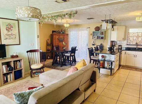 4702 Myrtle Drive, Fort Pierce FL - photo 6 of 15