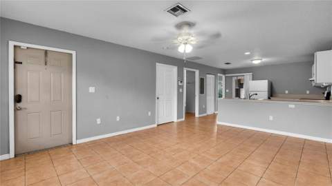 330 Avondale Drive, Pompano Beach FL - photo 9 of 28