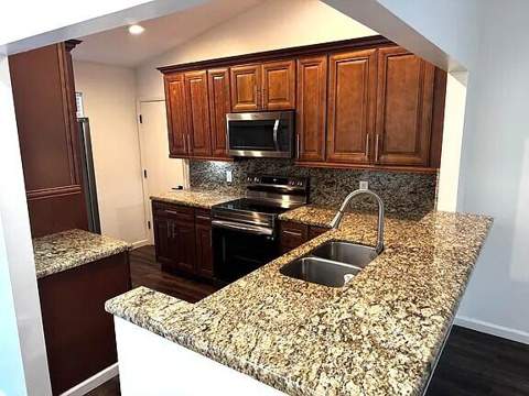 904 NW 50th Court, Deerfield Beach FL - photo 7 of 21
