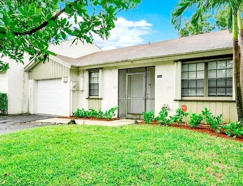 2 bedroom Villa at 904 NW 50th Court, Villa Verde, Deerfield Beach — photo 2