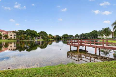 250 Jacaranda Drive #411, Plantation FL - photo 21 of 26