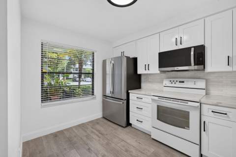 1701 Sabal Ridge Circle #D, Palm Beach Gardens FL - photo 12 of 69