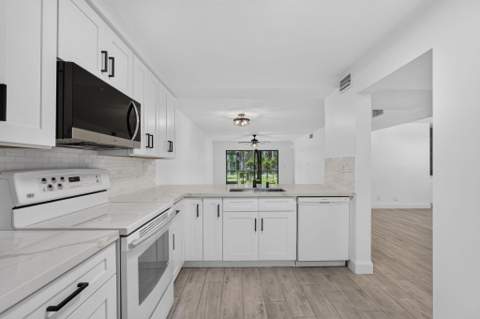 1701 Sabal Ridge Circle #D, Palm Beach Gardens FL - photo 14 of 69