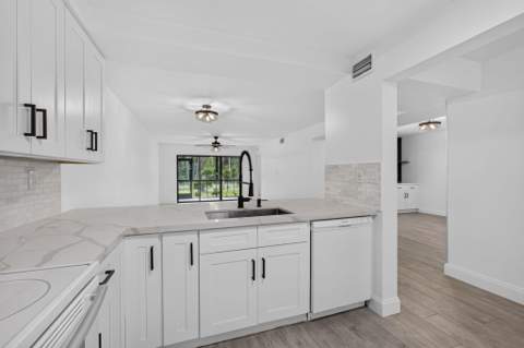 1701 Sabal Ridge Circle #D, Palm Beach Gardens FL - photo 15 of 69