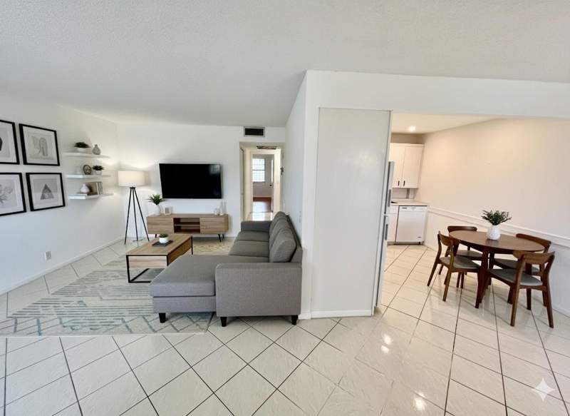 2 bedroom Condominium at 3002 Newcastle A, Newcastle At Century Village Condo, Boca Raton — photo 2