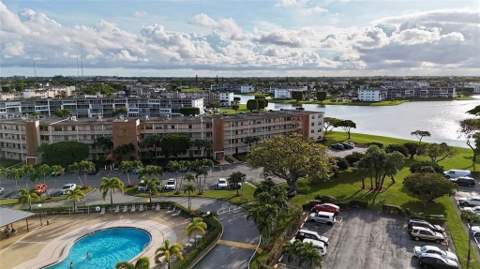 3002 Newcastle A, Boca Raton FL - photo 18 of 19