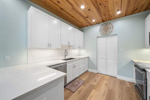 225 N Lakeshore Drive, Hypoluxo FL - photo 22 of 89
