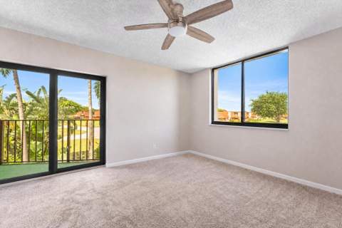 3750 Victoria Drive, West Palm Beach FL - photo 14 of 23