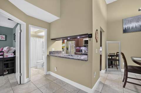 2690 N Nob Hill Road, Sunrise FL - photo 8 of 19