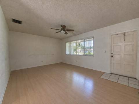 6884 NW 12th Street, Plantation FL - photo 7 of 17