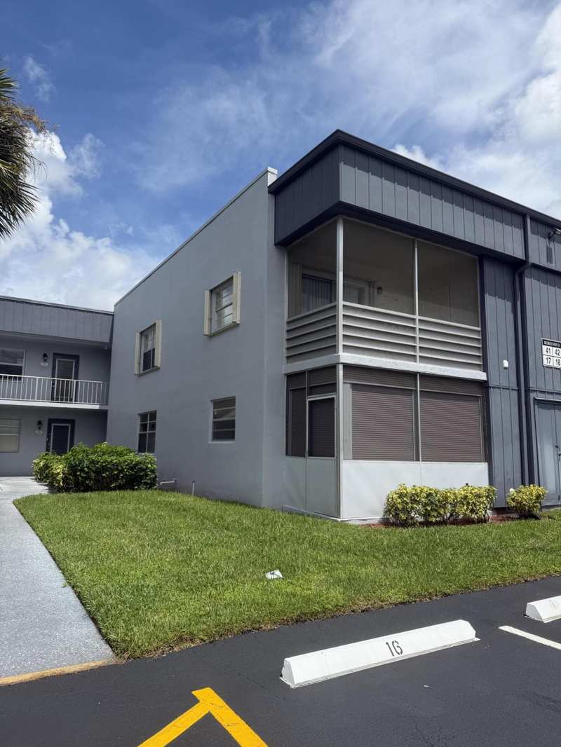 1 bedroom Condominium at 17 Burgundy A, Kings Point Burgundy Condos, Delray Beach — photo 1