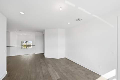 7707 Laurel Park Drive, Lake Worth FL - photo 17 of 55