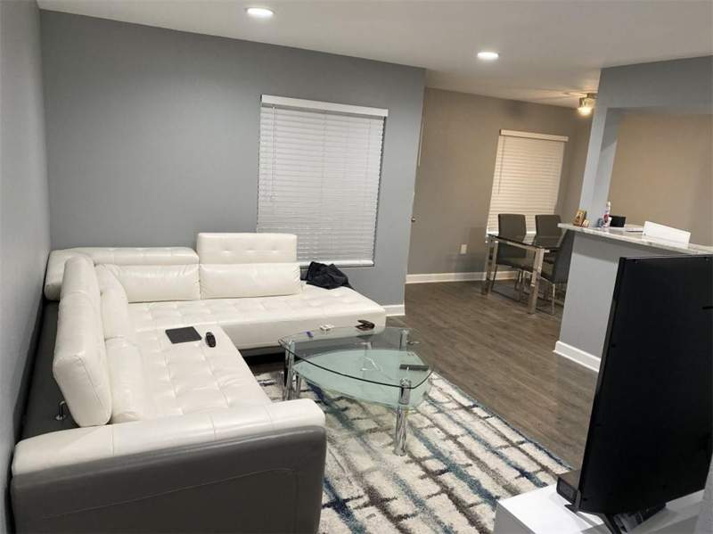 1 bedroom Condominium at 2321 NW 33rd Street #209, Sailboat Pointe, Oakland Park — photo 2