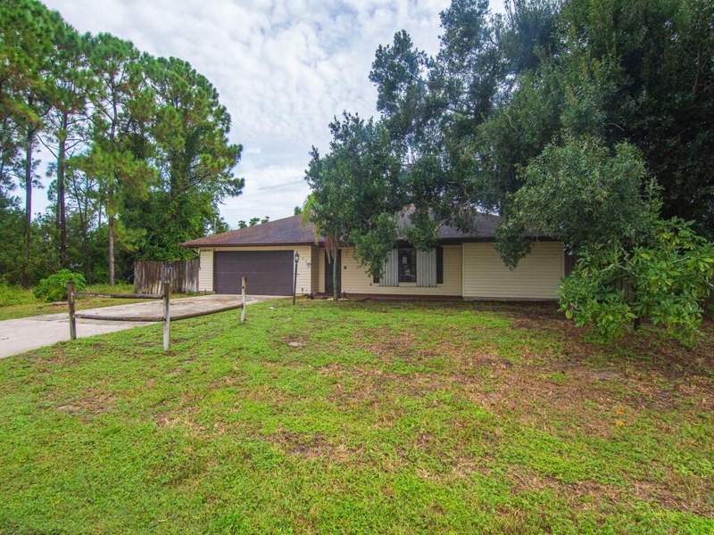 3 bedroom Single Family Residence at 6506 Santa Clara Boulevard, Lakewood Park Unit 9, Fort Pierce — photo 2