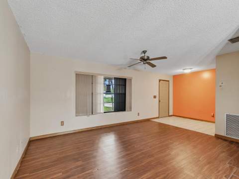 6506 Santa Clara Boulevard, Fort Pierce FL - photo 13 of 30
