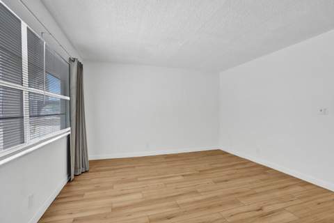 1100 SE 4th Avenue #5, Deerfield Beach FL - photo 14 of 27