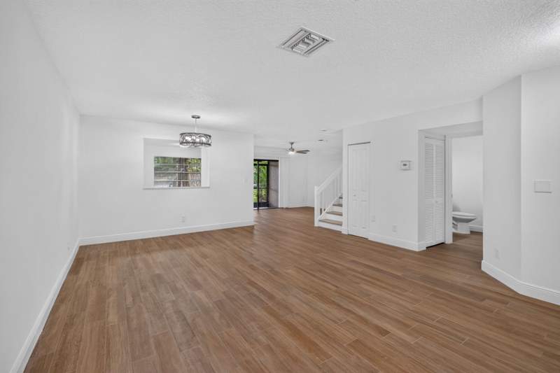 3 bedroom Townhouse at 9189 VINEYARD LAKE Drive, VINEYARDS OF PLANTATION CONDO, Plantation — photo 2