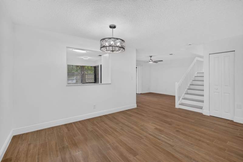 3 bedroom Townhouse at 9189 VINEYARD LAKE Drive, VINEYARDS OF PLANTATION CONDO, Plantation — photo 3