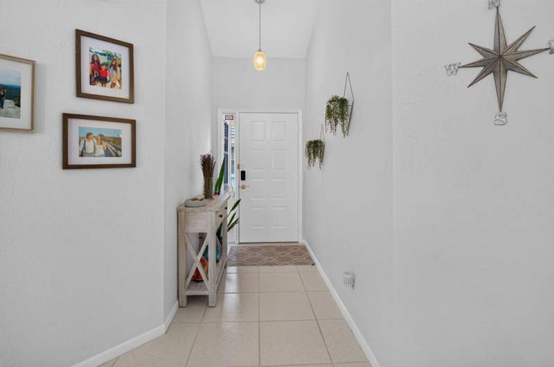 3 bedroom Single Family Residence at 6851 Bitterbush Place, Cambridge at Aberdeen, Boynton Beach — photo 3