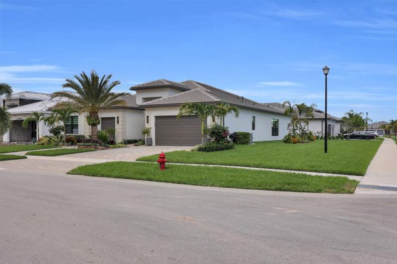 3 bedroom Single Family Residence at 12343 SW Misty Meadow Lane, Valencia Parc, Port St. Lucie — photo 3