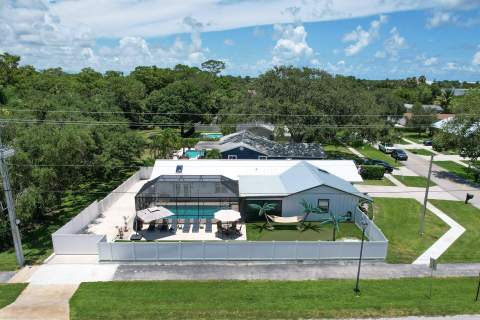 708 Weldwood Road, Jupiter FL - photo 7 of 11