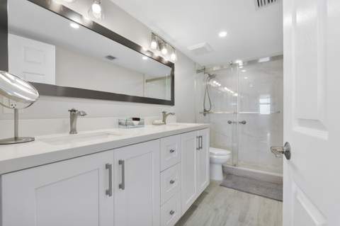 1900 S Ocean Boulevard #14T, Lauderdale-By-The-Sea FL - photo 11 of 40