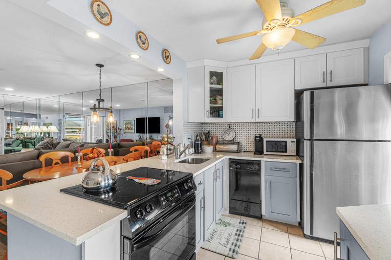 2 bedroom Condominium at 2161 NE 1st Court #205, Village Royale Condo 3, Boynton Beach — photo 4