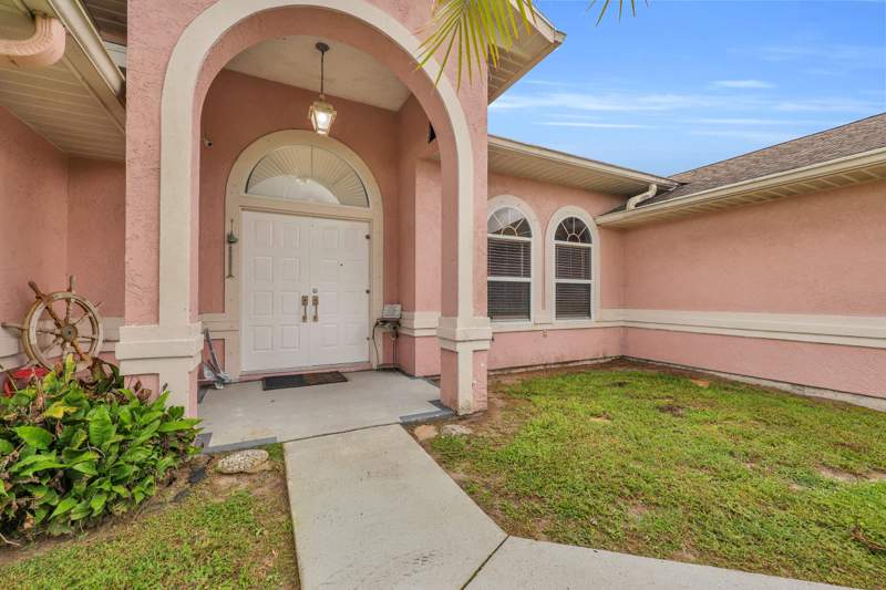 3 bedroom Single Family Residence at 202 SE Grove Avenue, Port St Lucie Section 2, Port St. Lucie — photo 4