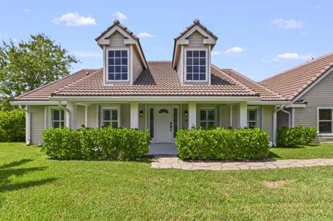 5703 Lago Del Sol Drive, Lake Worth FL - photo 10 of 63
