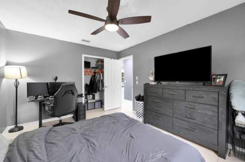 202 SE Grove Avenue, Port St. Lucie FL - photo 23 of 55