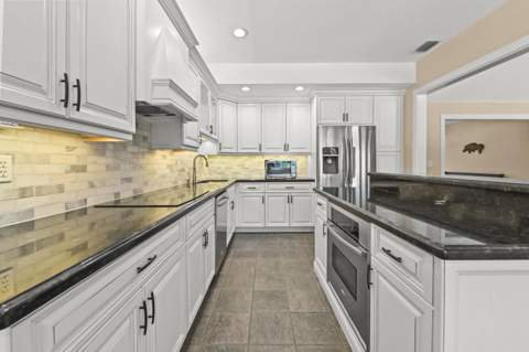 5703 Lago Del Sol Drive, Lake Worth FL - photo 24 of 63